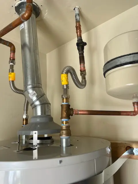 Water heater installation and plumbing repair in Rancho Calaveras